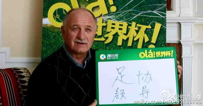 阿姨紧绷的乳房